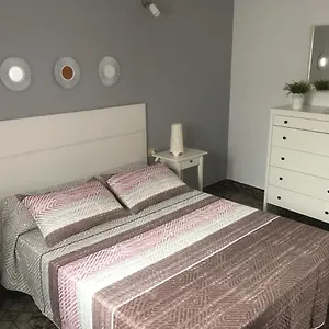 https://orzola-mar-y-relax.in-canary-islands.com